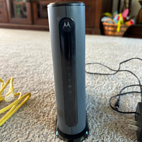 Motorola Modem MB7621 in great condition - Picture 2 of 7